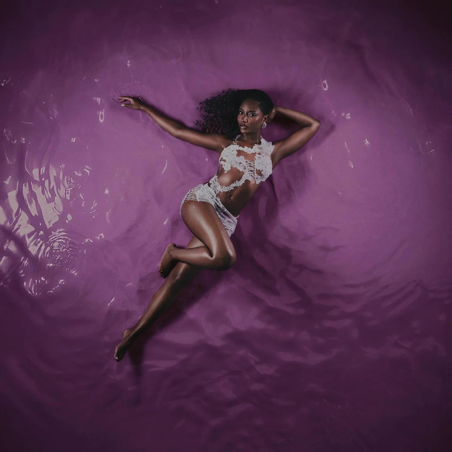 Ayra Starr - Who’s Dat Girl Ft. Rema